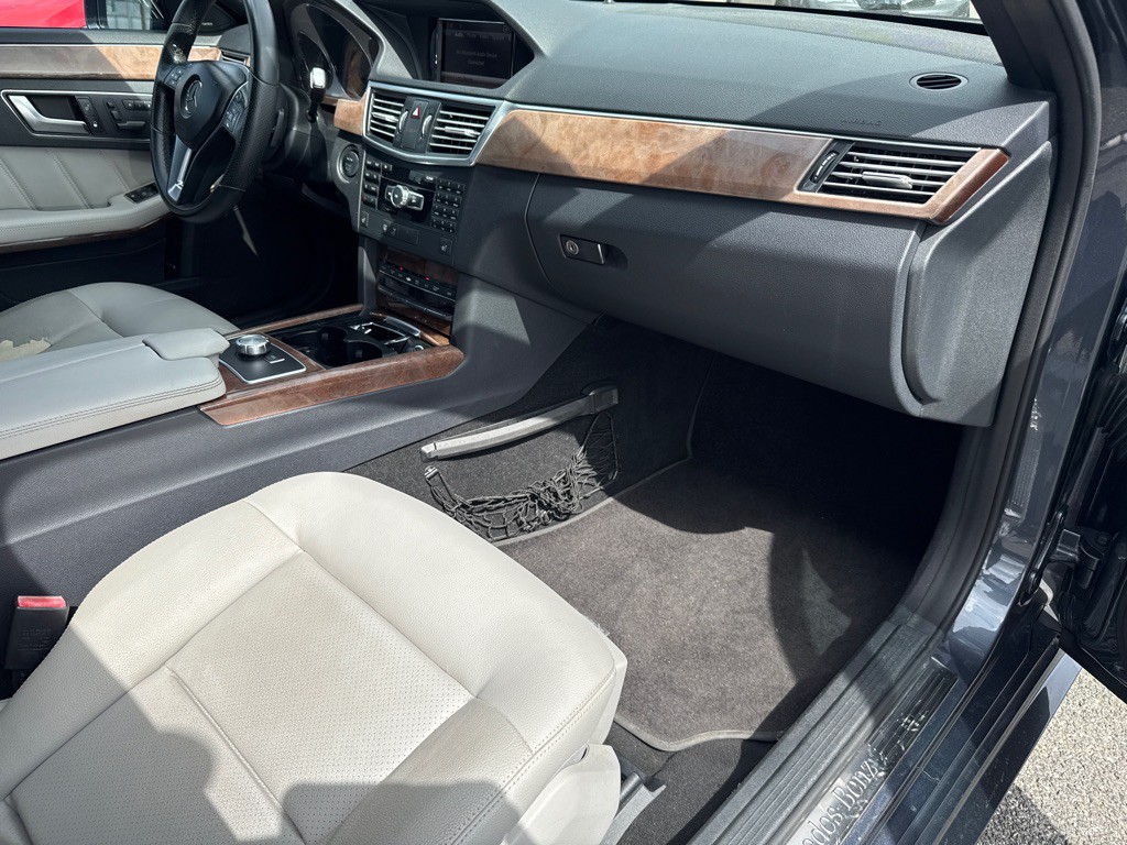 2013 Mercedes-Benz E-Class Image 7