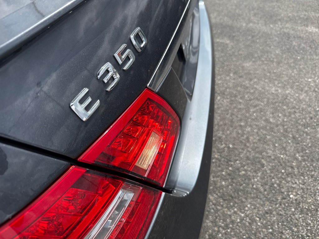 2013 Mercedes-Benz E-Class Image 9