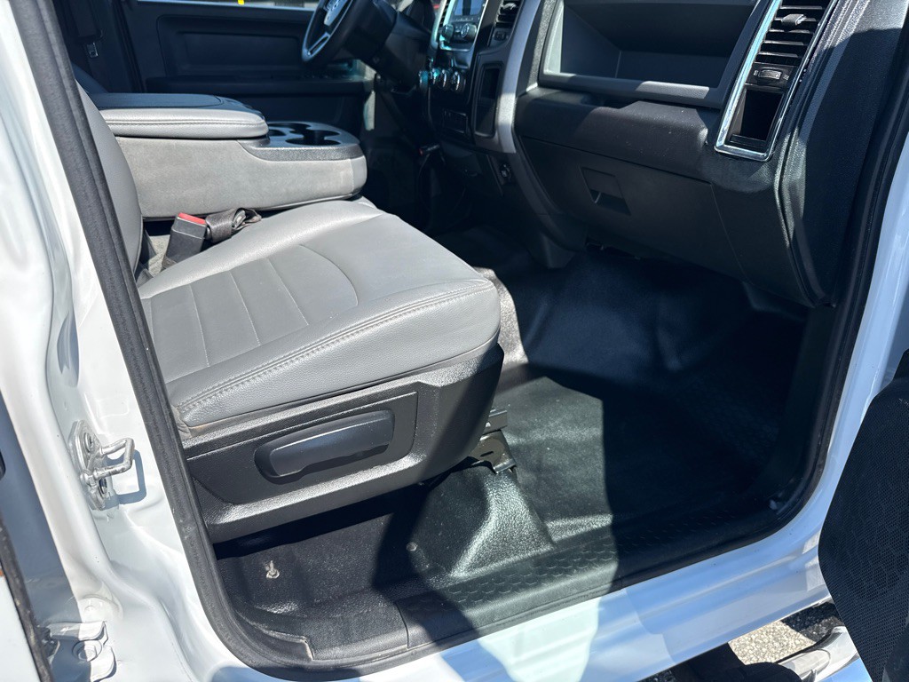 2017 Dodge Ram 1500 Image 8