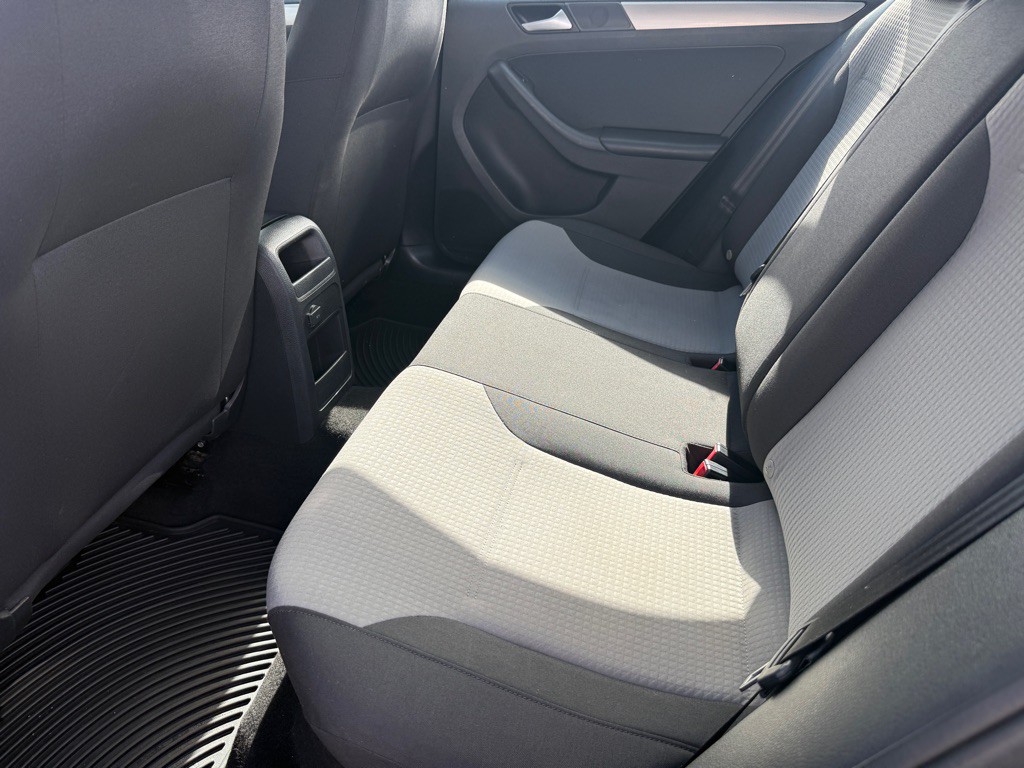 2017 Volkswagen Jetta Image 7