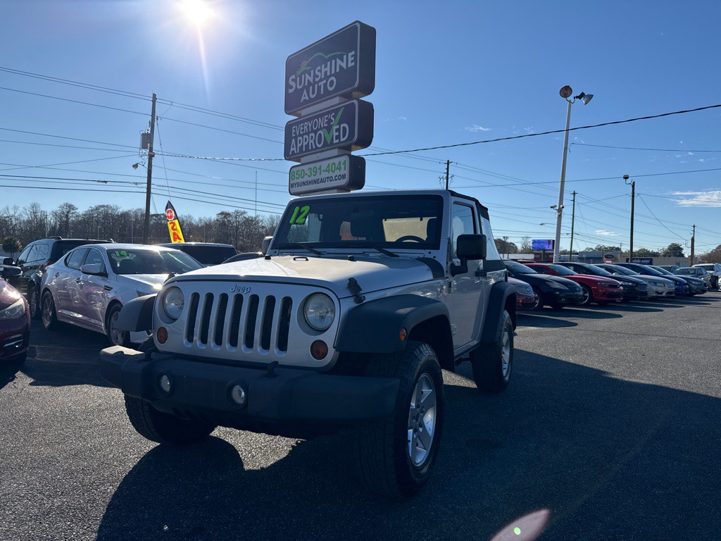 2012 Jeep Wrangler Image 1