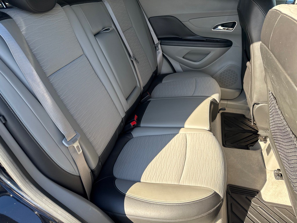 2016 Buick Enclave Image 9