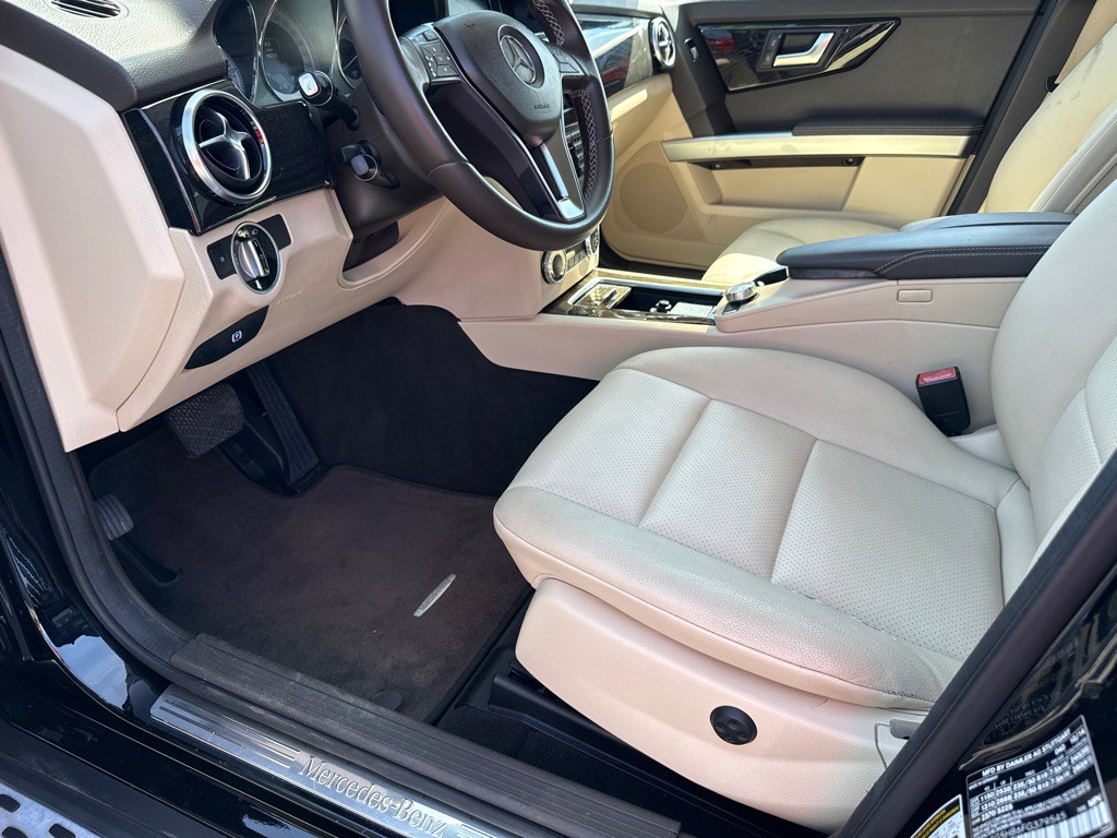 2015 Mercedes-Benz GLK-Class Image 6