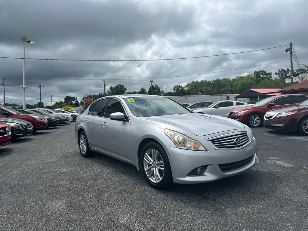 2011 INFINITI G37 Image 10