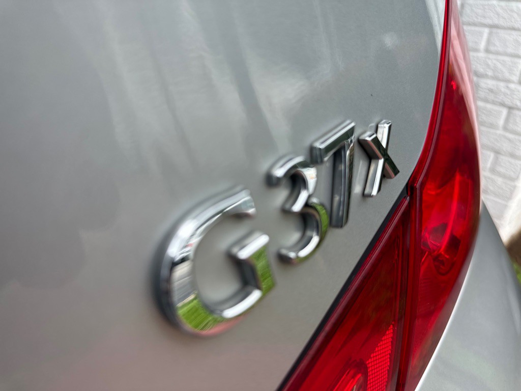 2011 INFINITI G37 Image 14