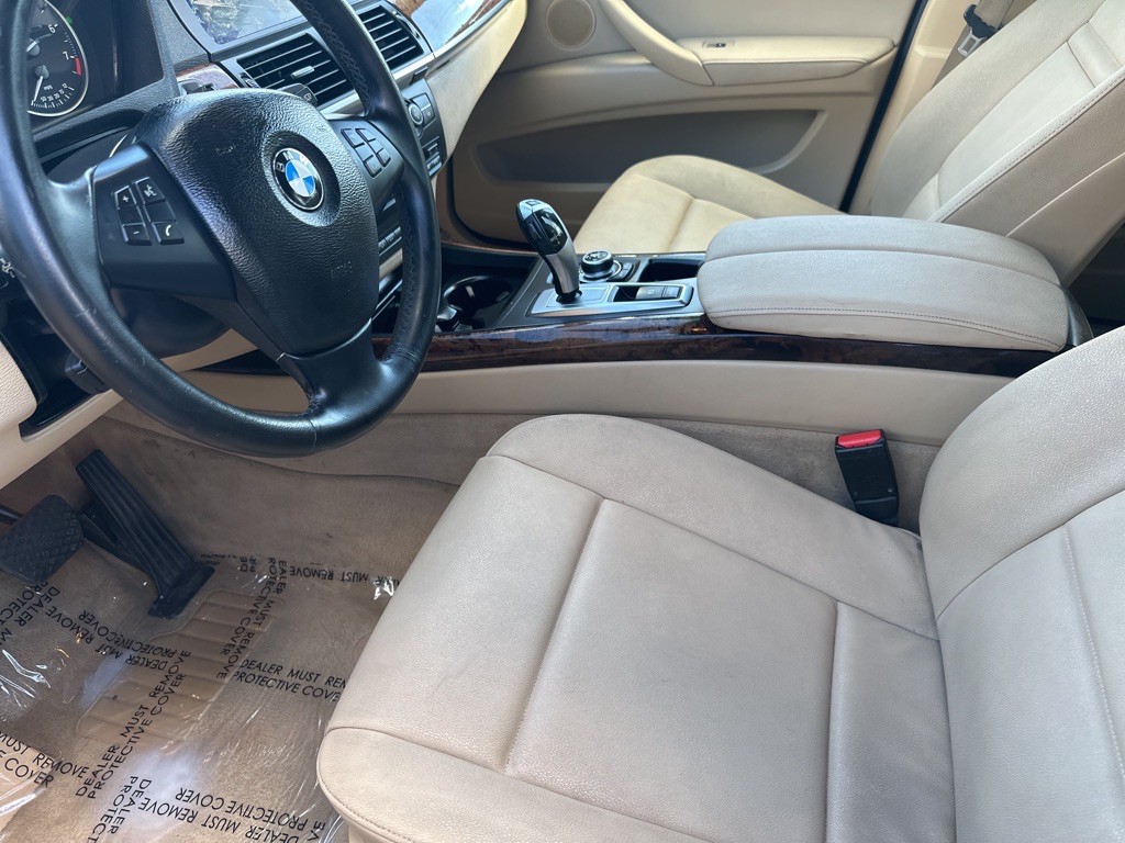 2012 BMW X5 Image 10
