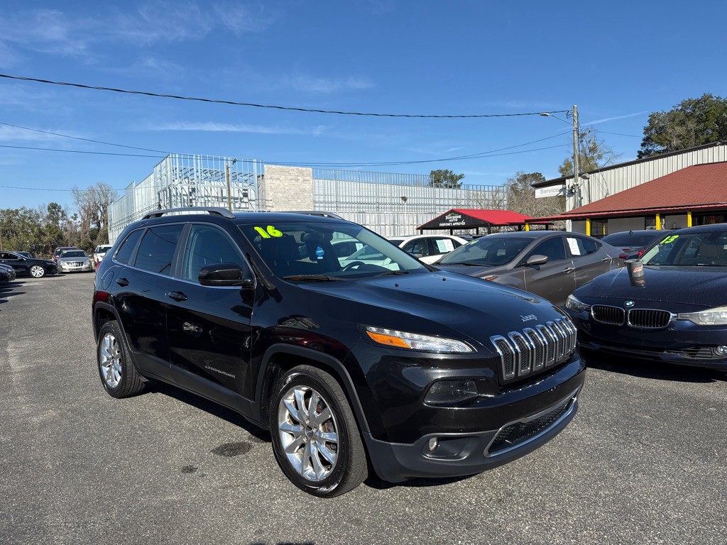 2016 Jeep Cherokee Image 2