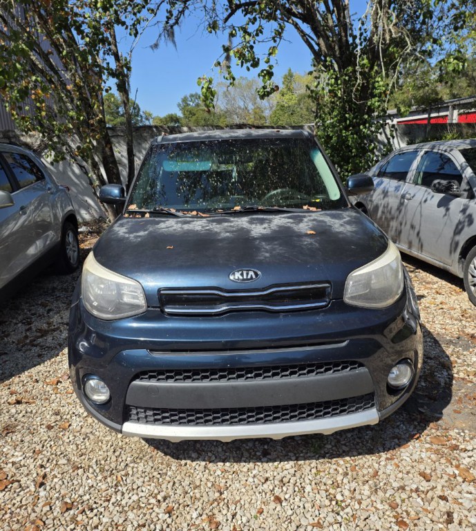 2017 Kia Soul Image 1