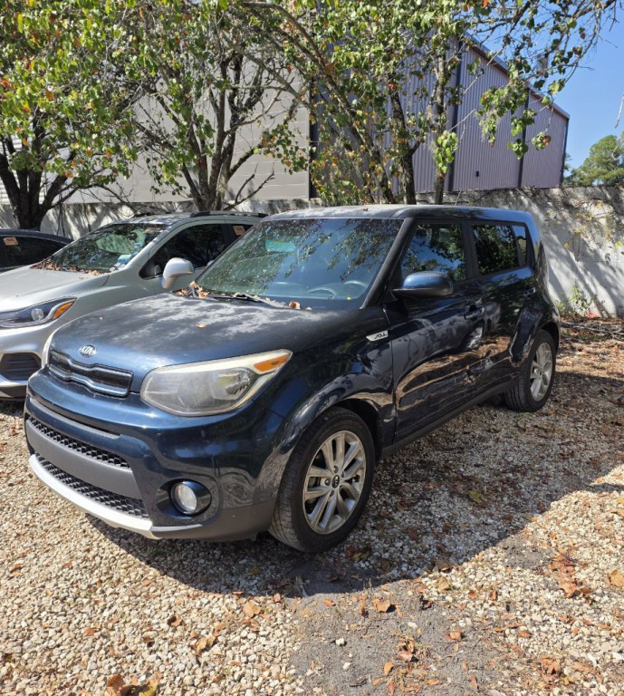 2017 Kia Soul Image 2