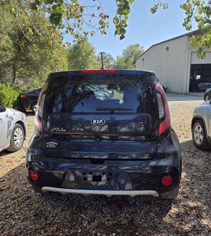 2017 Kia Soul Image 6