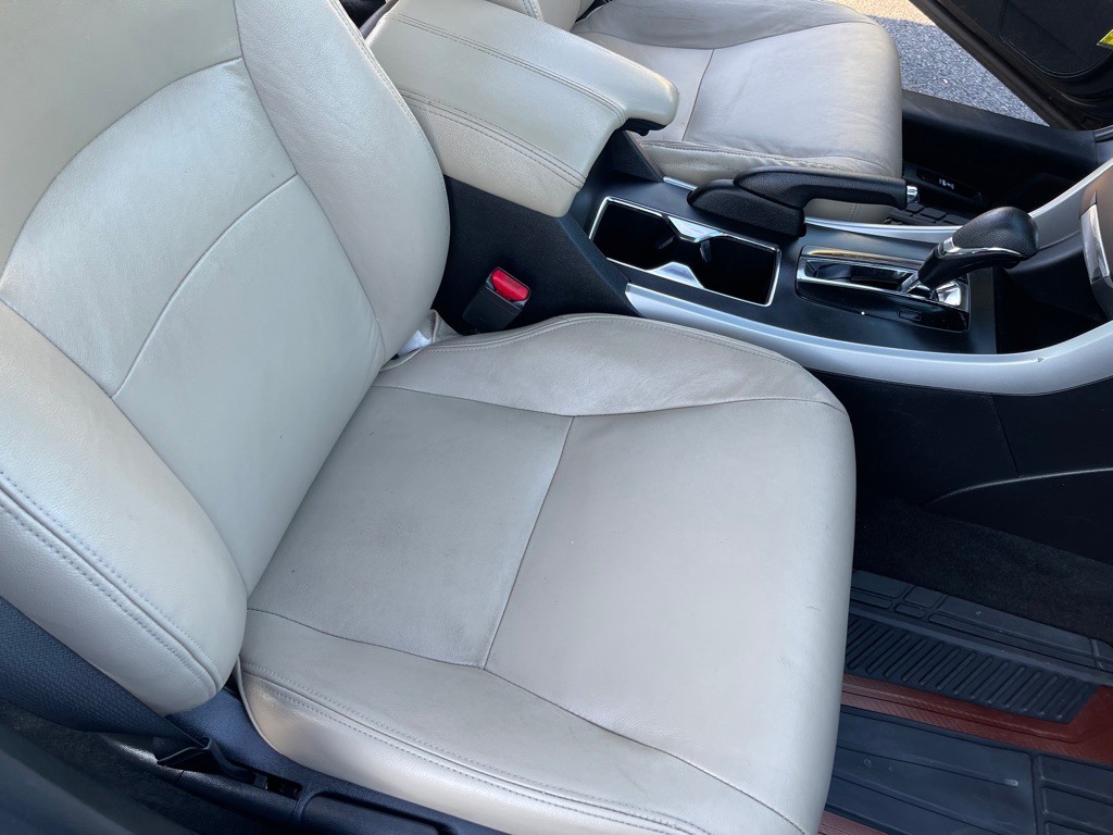 2015 Honda Accord Image 19