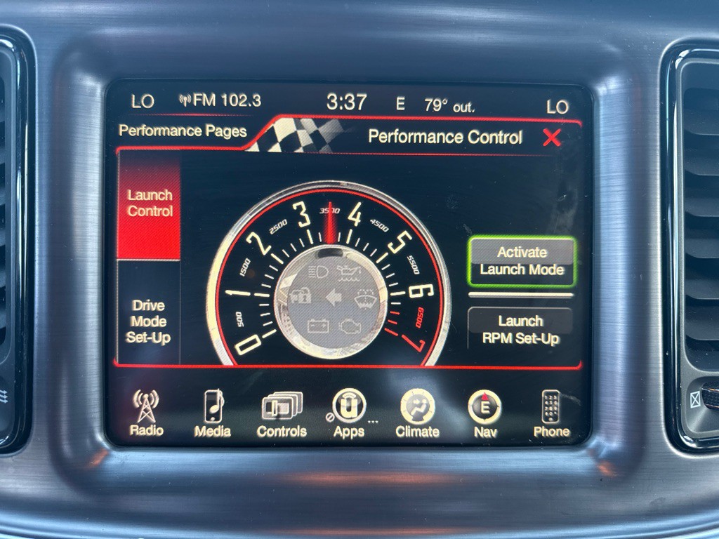 2015 Dodge Challenger Image 12