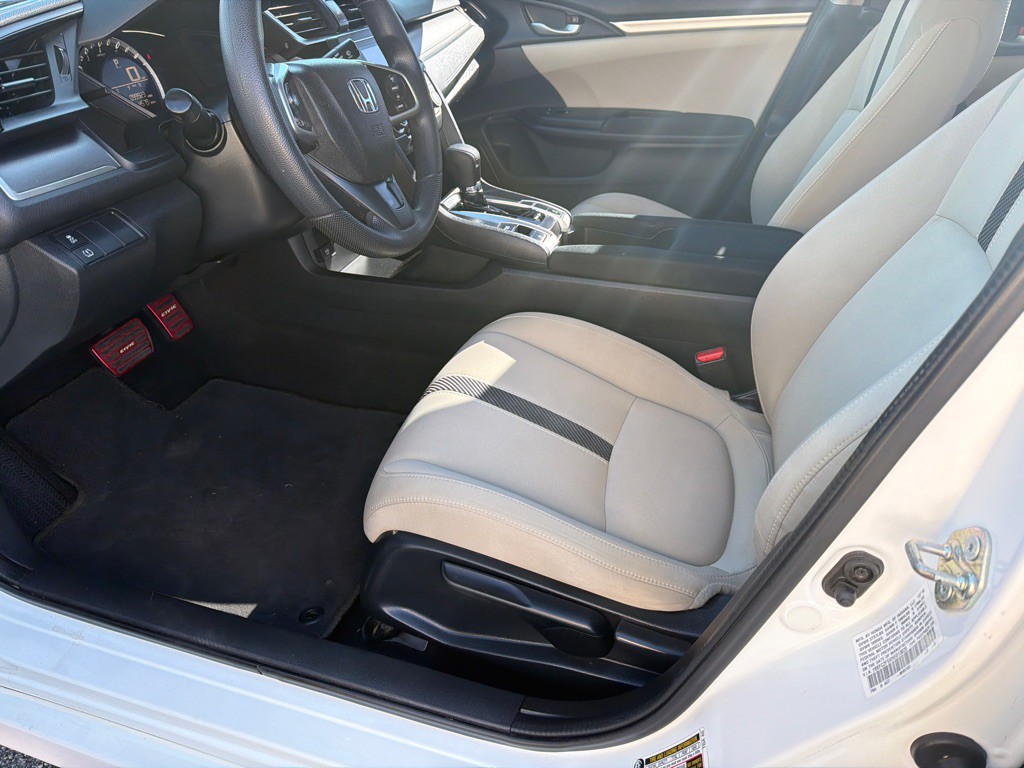 2017 Honda Civic Image 5