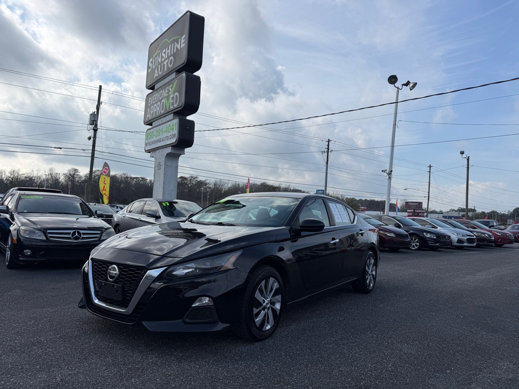 2022 Nissan Altima Image 1