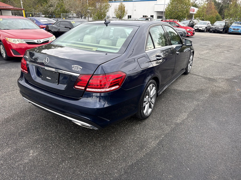 2016 Mercedes-Benz E-Class Image 3