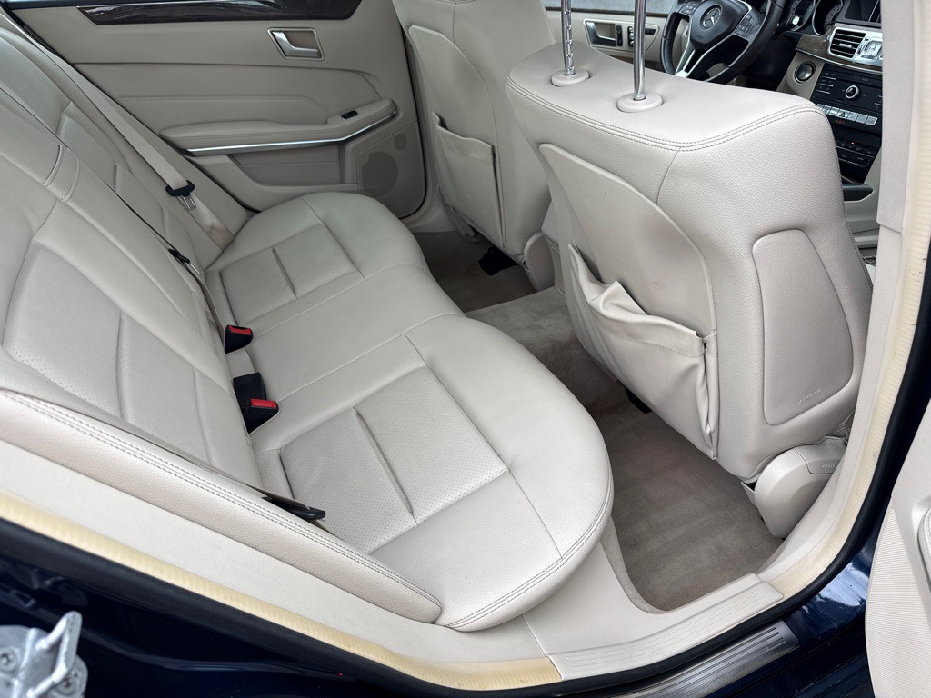 2016 Mercedes-Benz E-Class Image 8