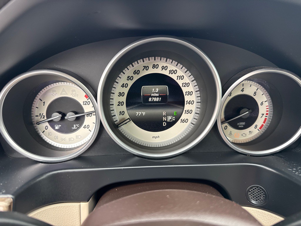 2016 Mercedes-Benz E-Class Image 11