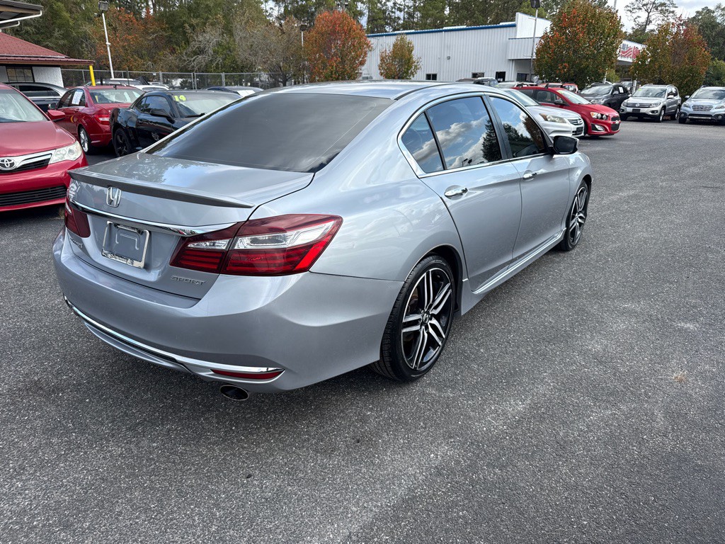 2017 Honda Accord Image 3