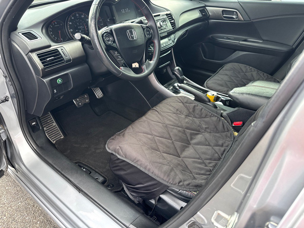 2017 Honda Accord Image 6