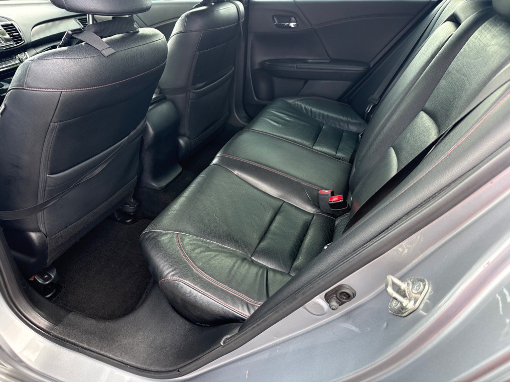 2017 Honda Accord Image 7