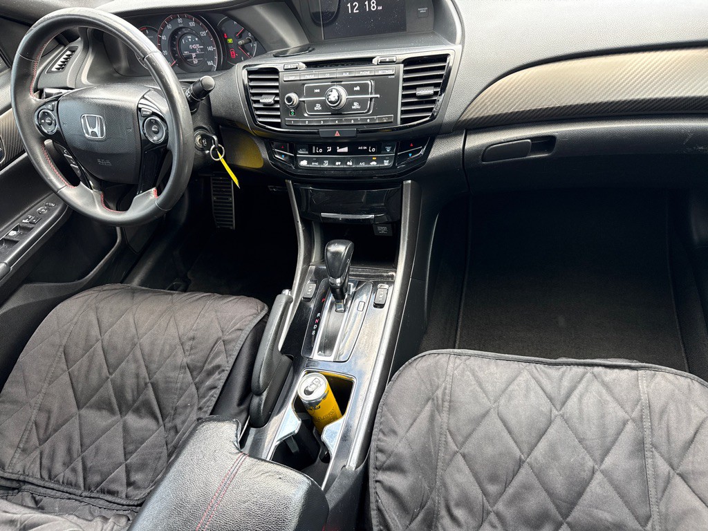 2017 Honda Accord Image 10