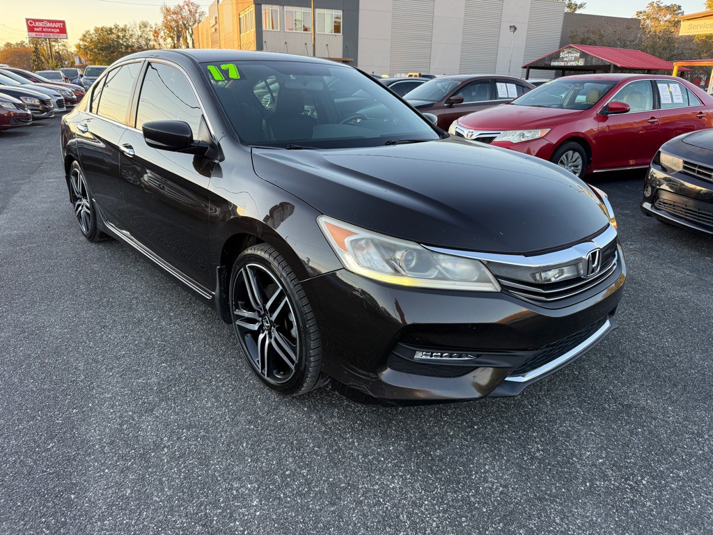 2017 Honda Accord Image 2
