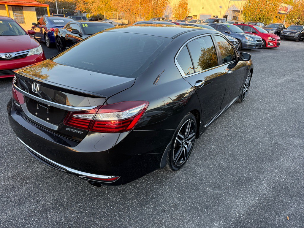 2017 Honda Accord Image 3