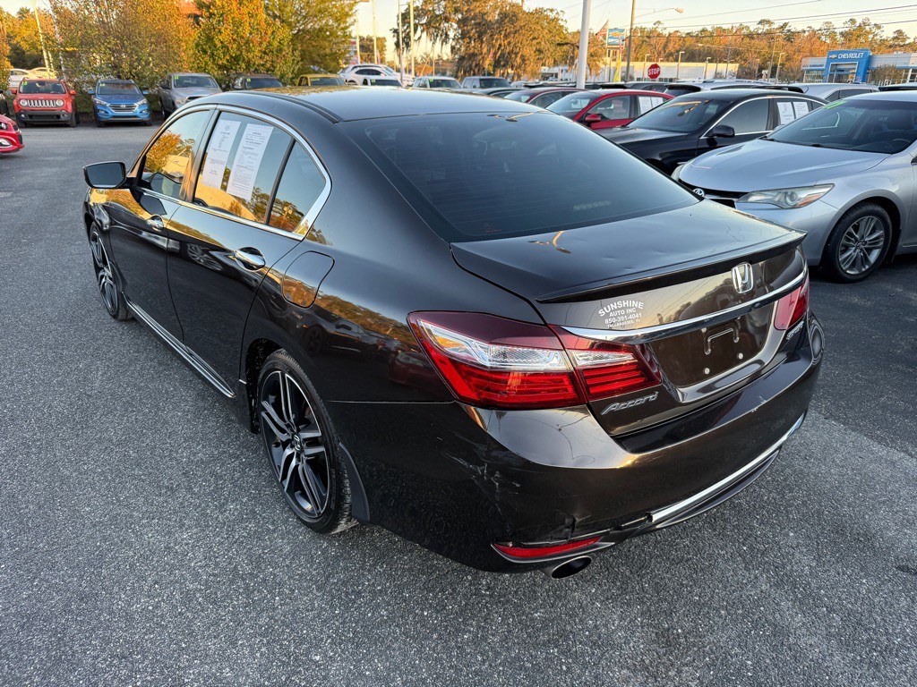 2017 Honda Accord Image 4