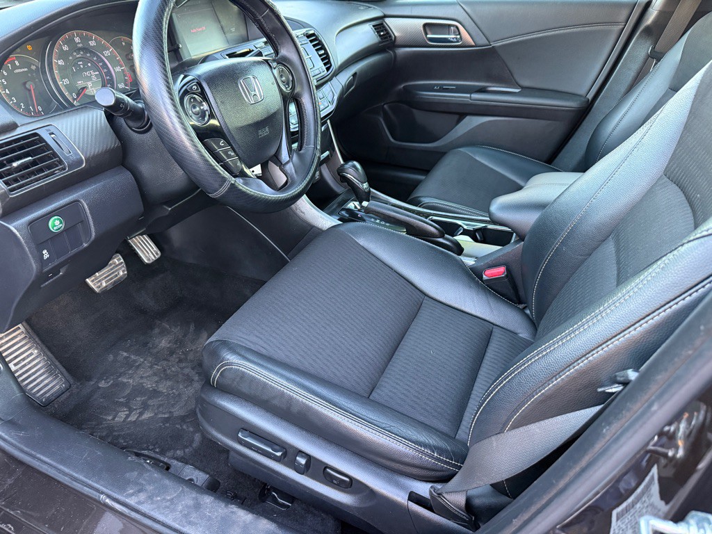 2017 Honda Accord Image 6