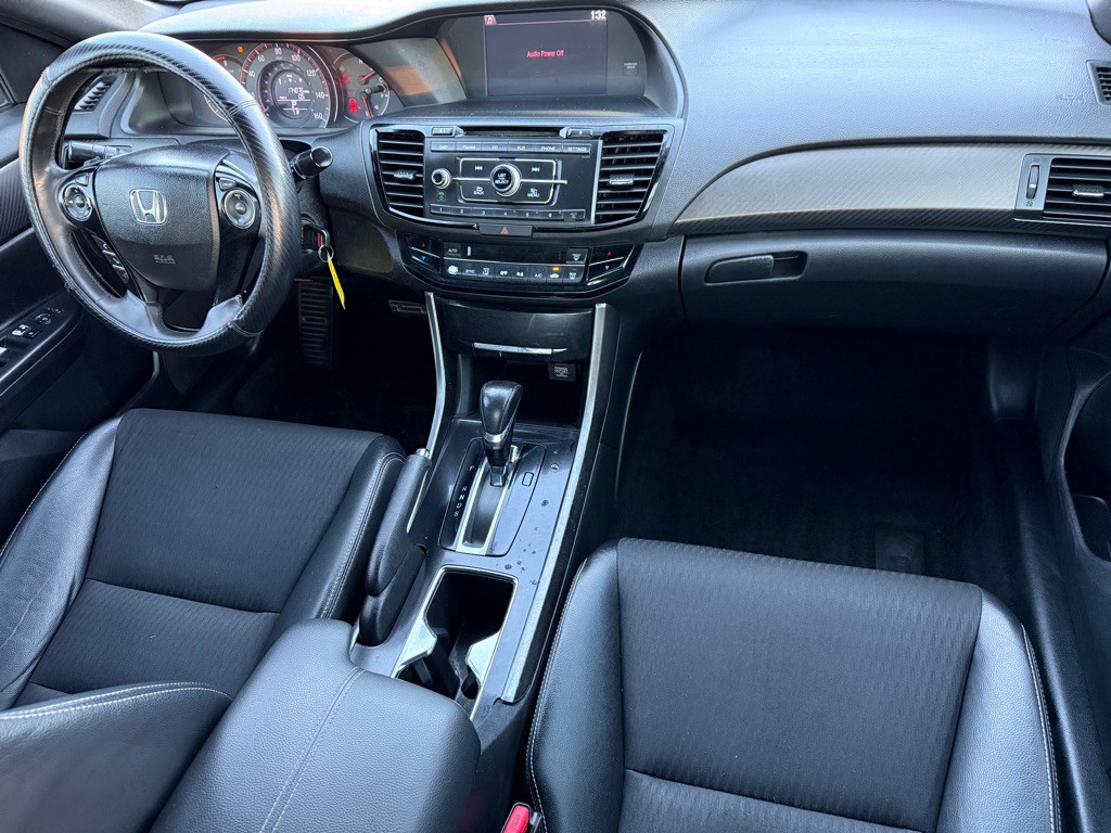 2017 Honda Accord Image 10