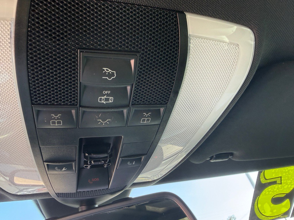 2015 Mercedes-Benz C-Class Image 11