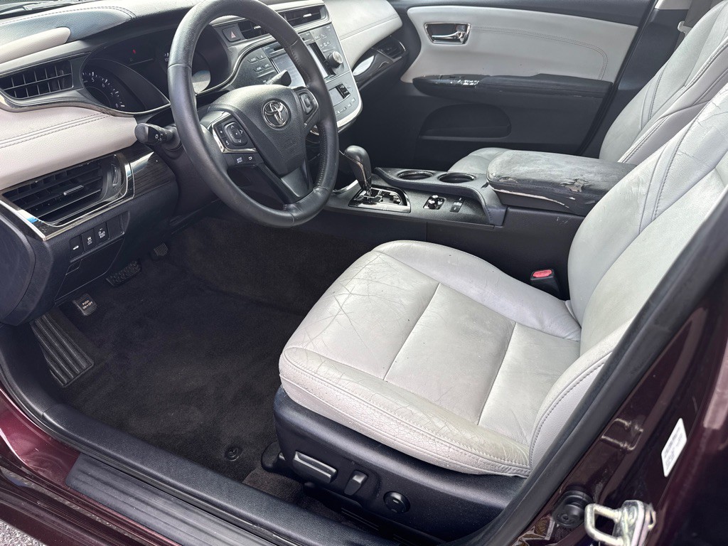 2015 Toyota Avalon Image 5