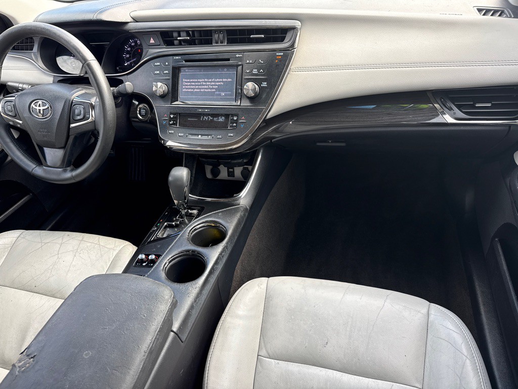 2015 Toyota Avalon Image 9