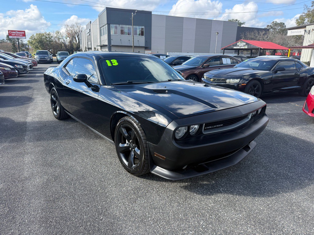 2013 Dodge Challenger Image 2