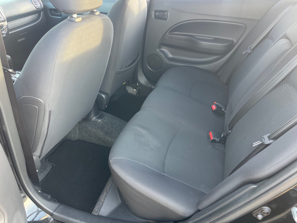 2017 Mitsubishi Mirage Image 8