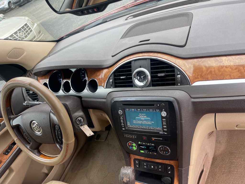 2010 Buick Enclave Image 8