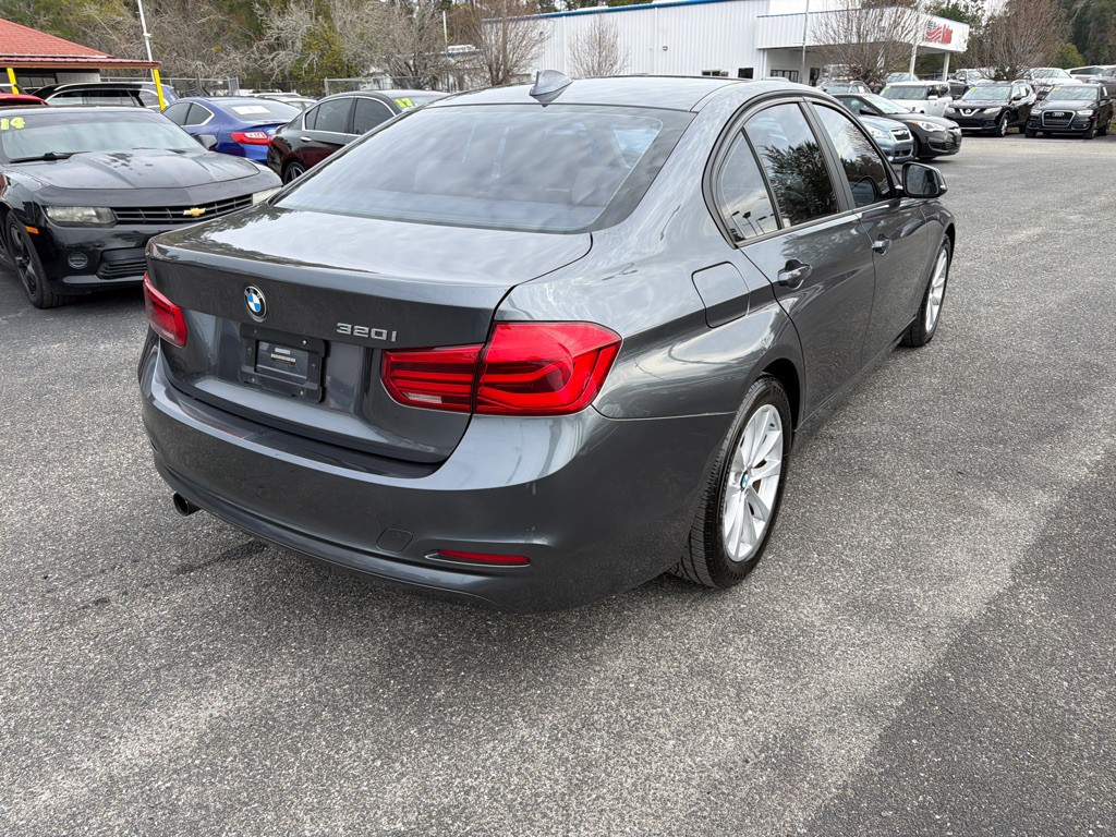 2016 BMW 3 Series Image 3