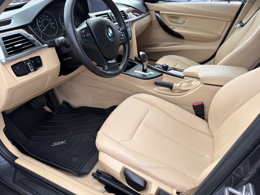 2016 BMW 3 Series Image 5
