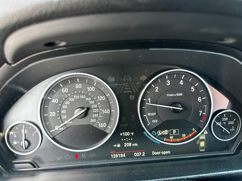 2013 BMW 3 Series Image 11