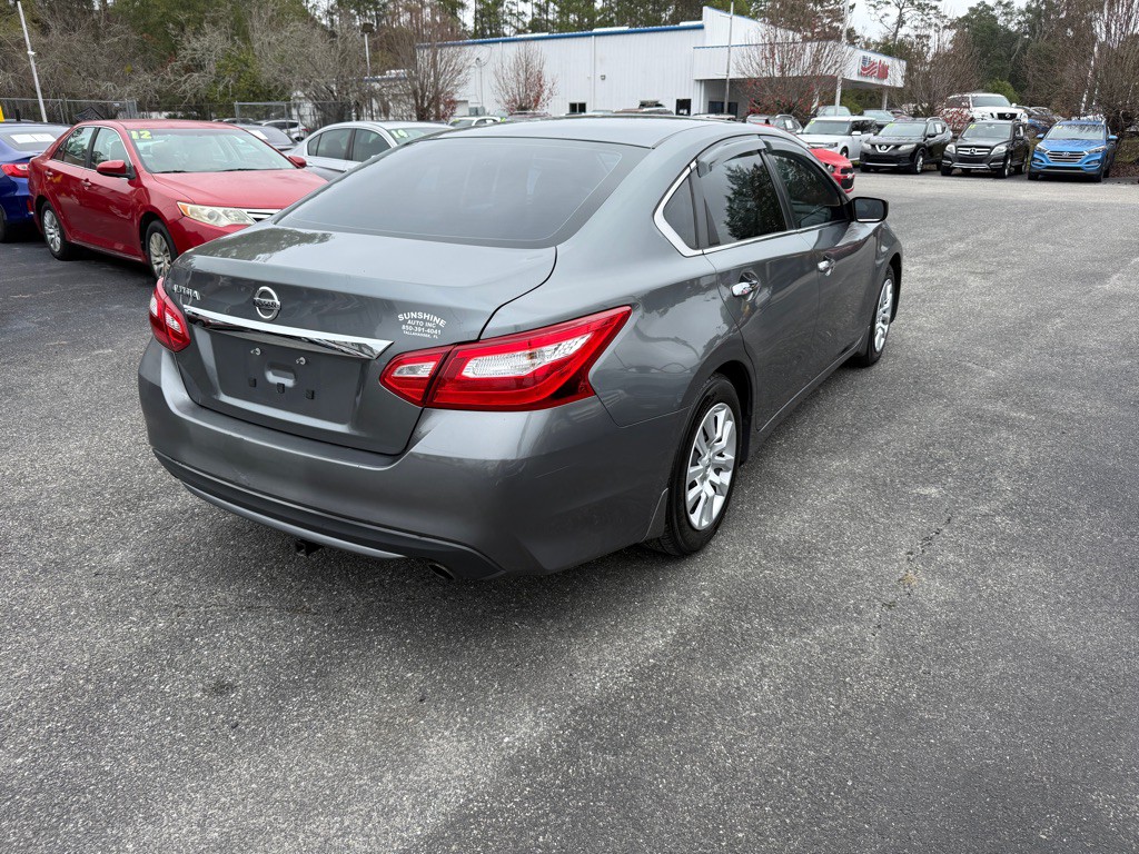 2016 Nissan Altima Image 3
