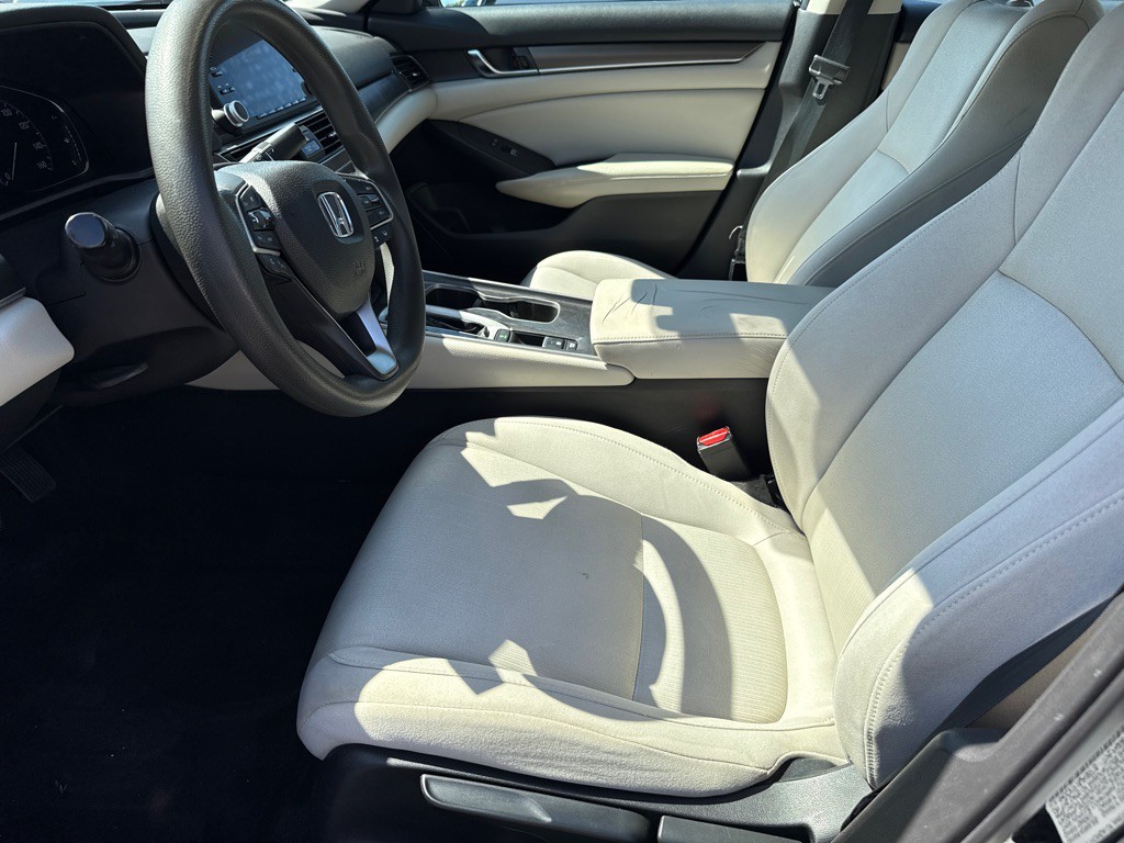 2018 Honda Accord Image 5