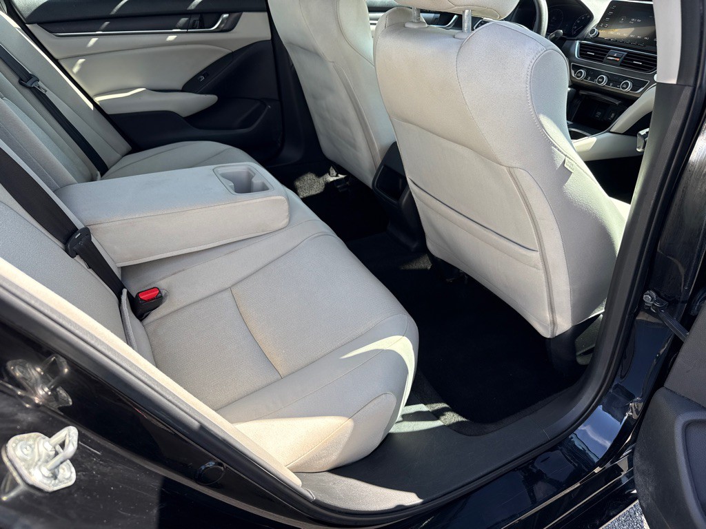 2018 Honda Accord Image 8