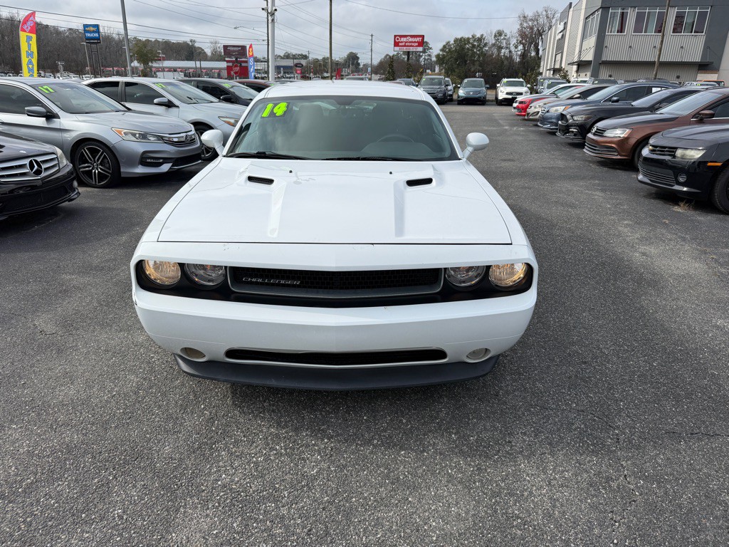 2014 Dodge Challenger Image 9