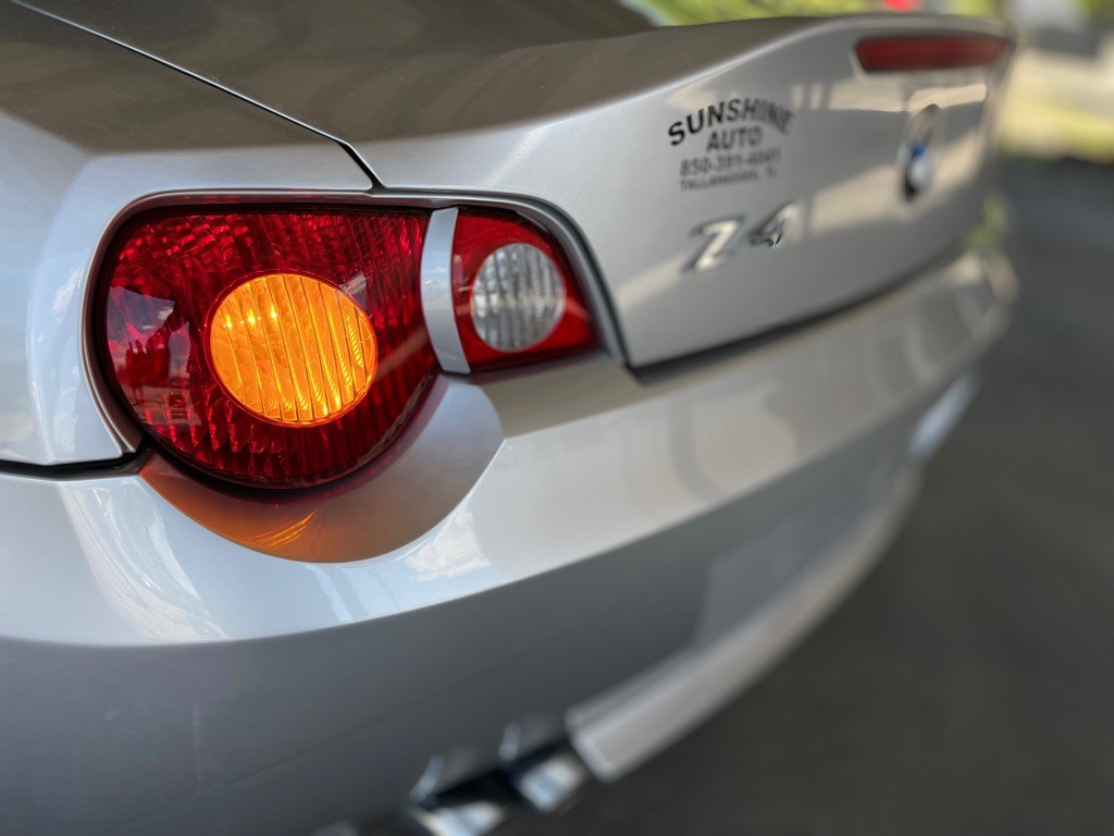 2003 BMW Z4 Image 21