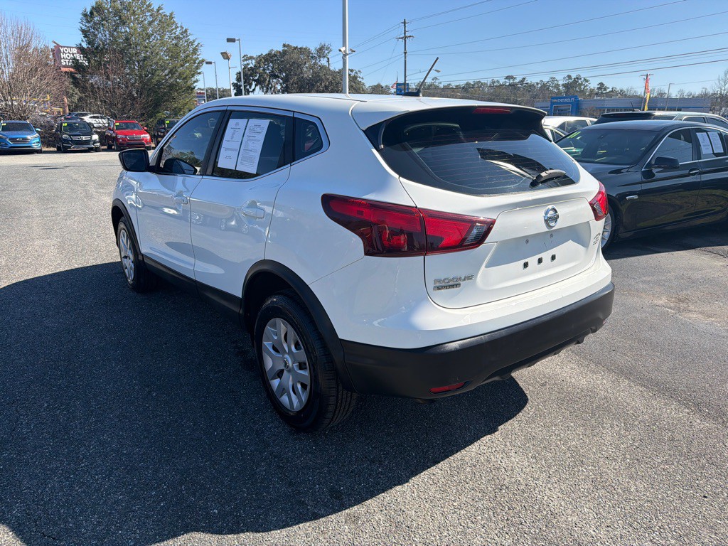 2019 Nissan Rogue Image 4