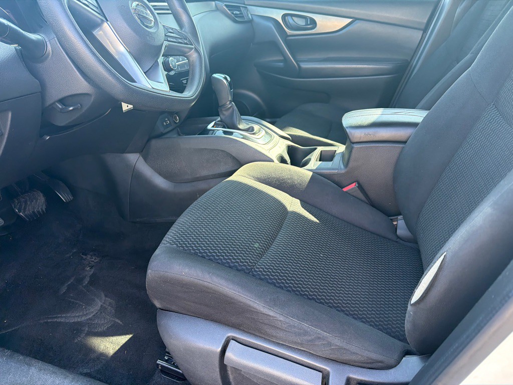 2019 Nissan Rogue Image 6