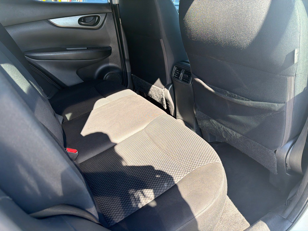 2019 Nissan Rogue Image 9