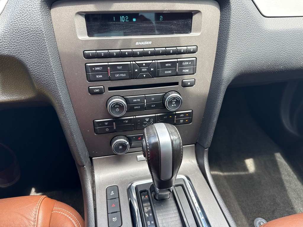 2013 Ford Mustang Image 10