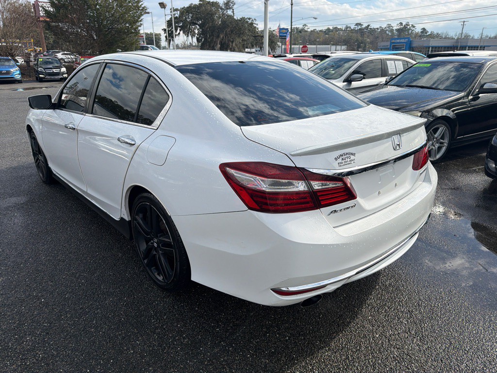 2016 Honda Accord Image 4