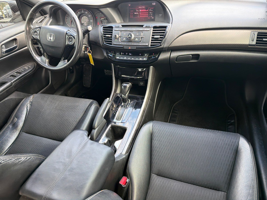 2016 Honda Accord Image 9